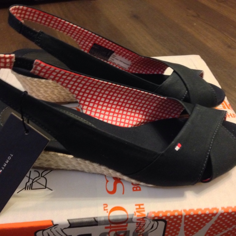 Босоножки Томми хилфайгер 41 размер