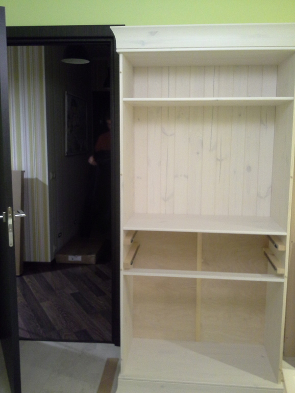 Собираем мебель в детскую.