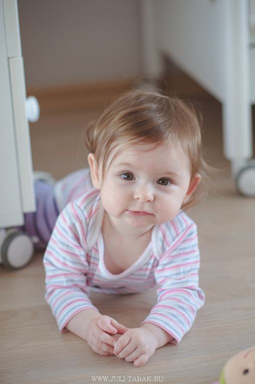 Полинка 9,5 месяцев