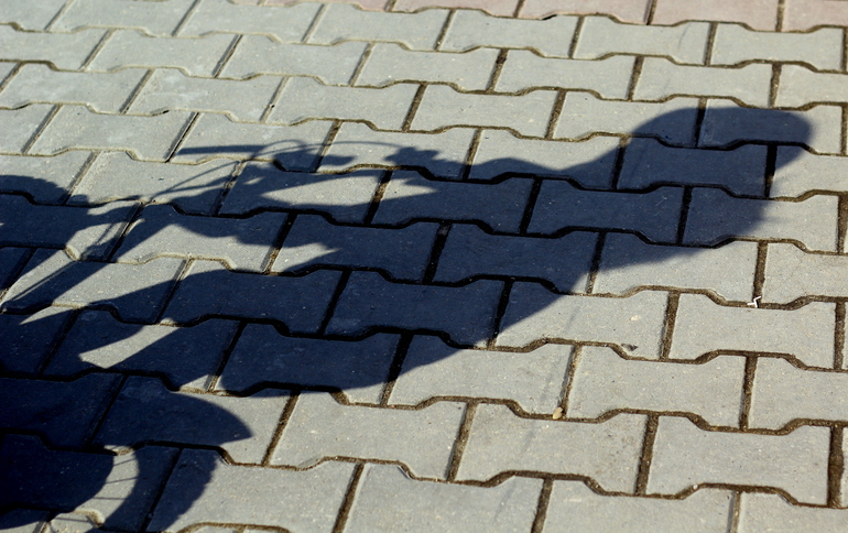 первые шаги - велосипед))