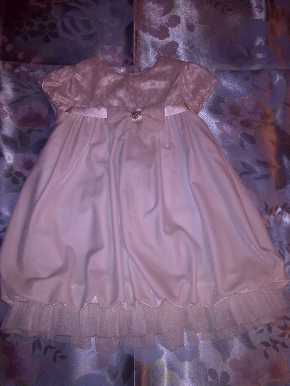 Платье нарядное р.2 б/у