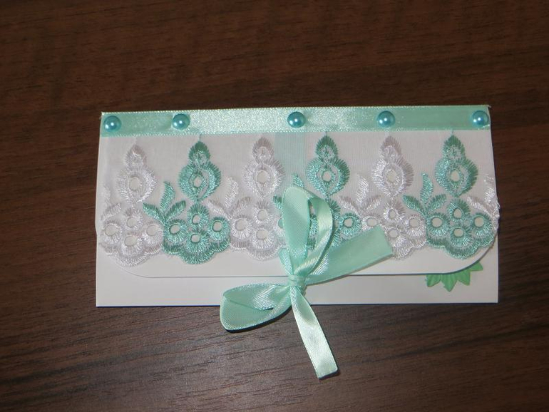 Открытки и конверты для денег.