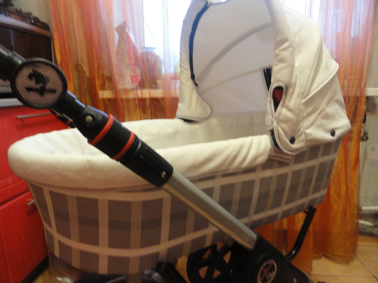 Продаю Коляска 2 в 1 Hartan Racer GT белая кожа