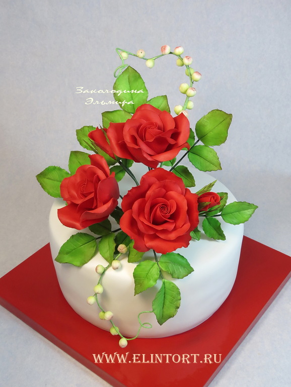 Торт с розами на юбилей.