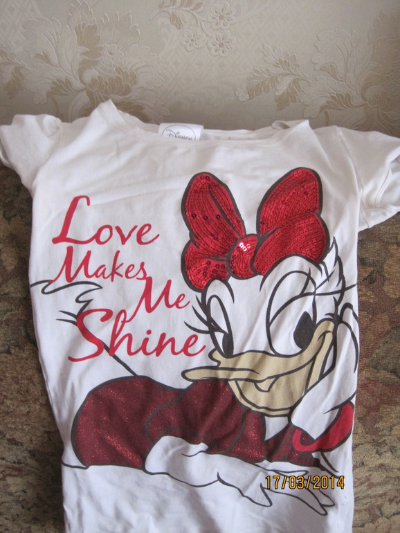 Отдам даром одежду для девочки подростка