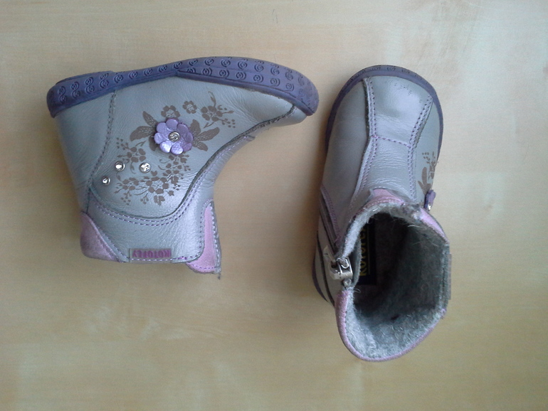 продам обувь б/у для девочки в хорошем и идеальном состоянии