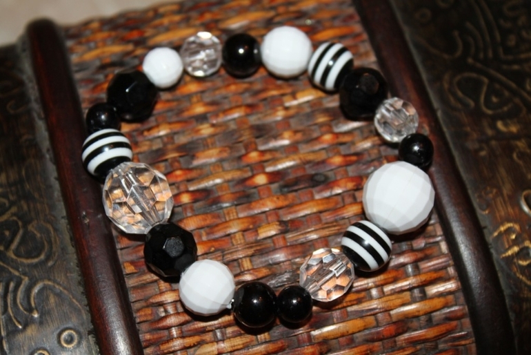 Еще браслетики!