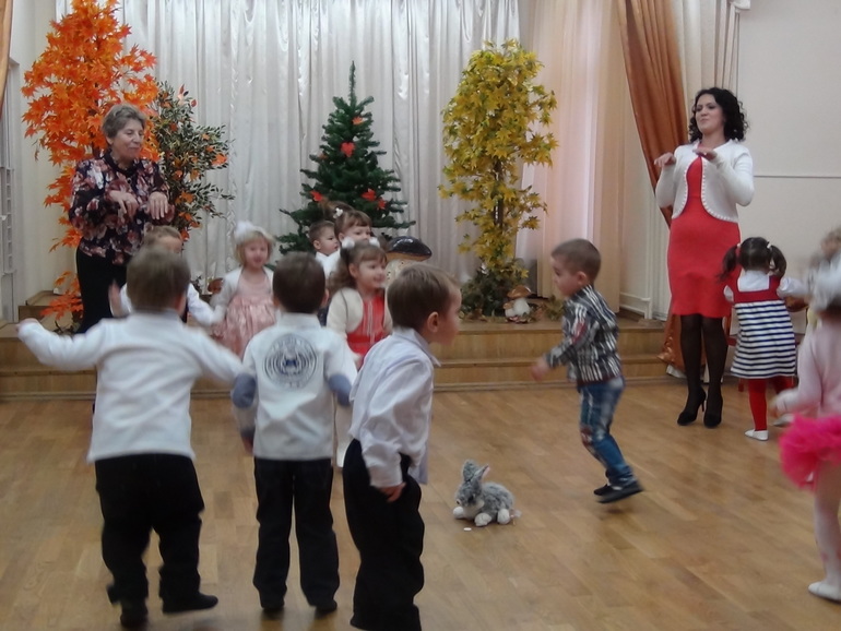 праздник осени. просто фото. пардон за качество)