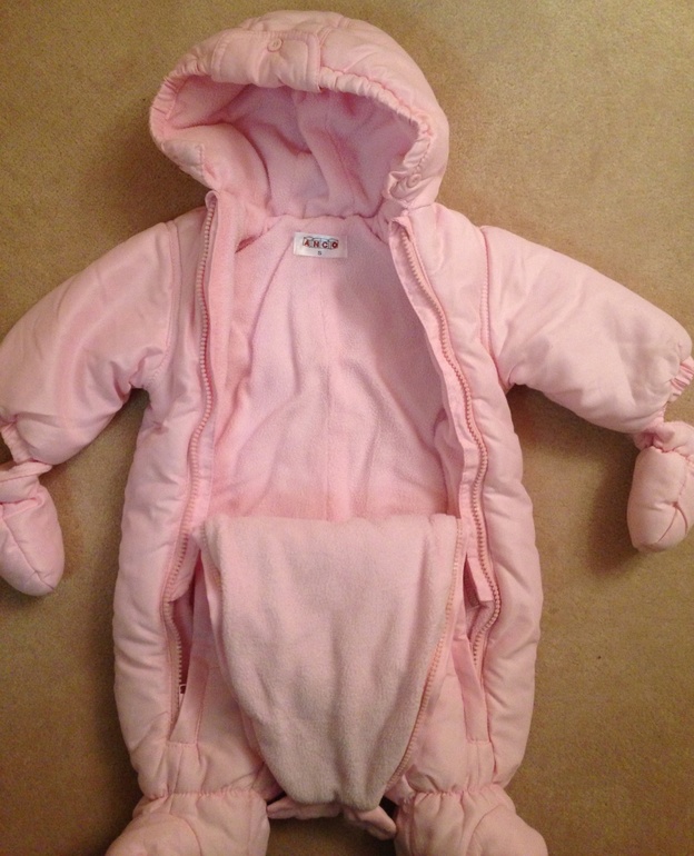 Комбенизон демисезонный для девочки 62-68 см. 2-6 месяцев.