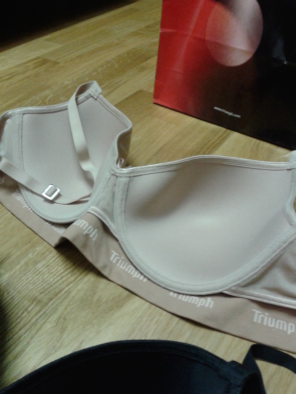 Новые. Triumph. Shape Sensation. по 1 200руб.