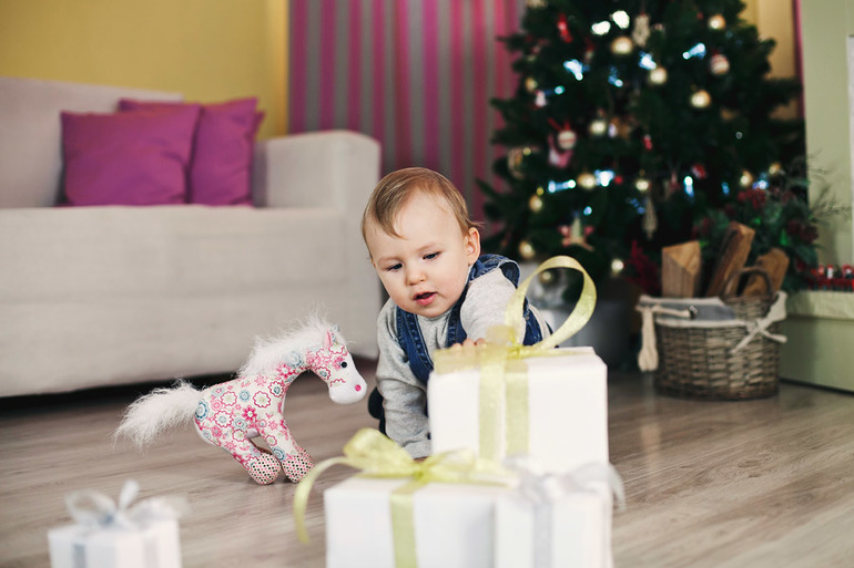 Кирюшка во всю готовится к Новому году)))