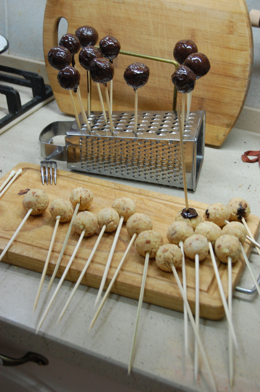 Шоколадные конфеты и Кейк-попсы (CAKE POPS)