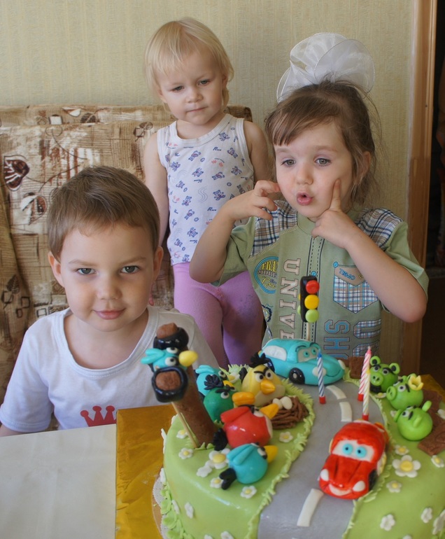 Ванюше три года