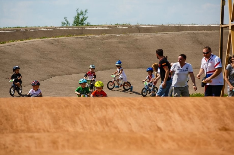 Беговелогонка или наши первые соревнования