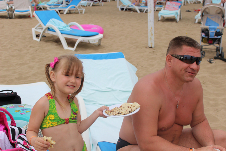 Наша Лизавета на отдыхе в Турции