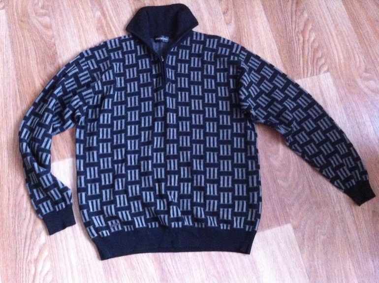 Свитер PARMIGIANI р.56-58 2500руб