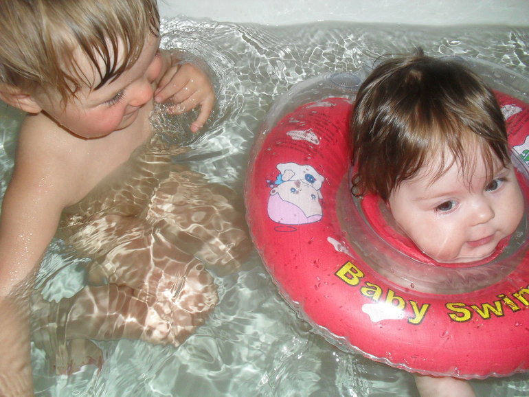 Вместе полгода)