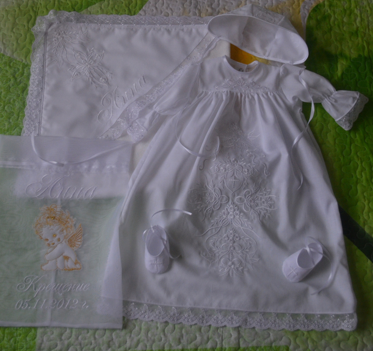 Именные крестильные комплекты на заказ