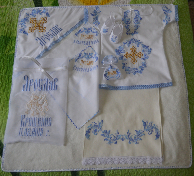 Именные крестильные комплекты на заказ