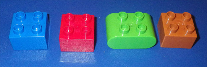 Сравнение конструкторов Lego DUPLO, ANDRONI GIOCATTOLI (Unico), SLUBAN и JDLT.