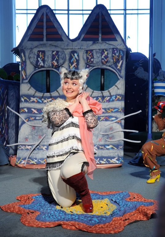 Пристрою два билета в детский музыкальный театр Н.И Сац