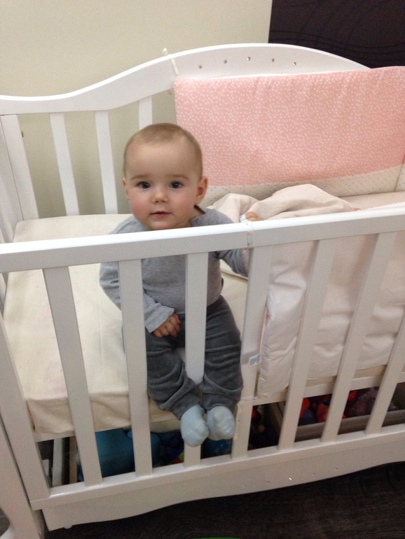 Ну вот и нам 8 месяцев!)))