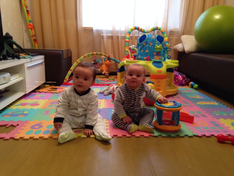 Ну вот и нам 8 месяцев!)))