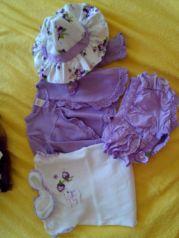 ОБНОВИЛА 24.02.14!!!Комплекты gymboree,crazy8 и тд на девочку от 12 до двух лет новое и бу.