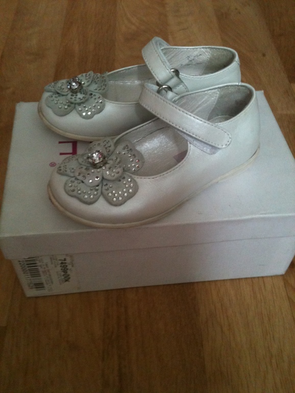 CHERIE 23 размер,1200 руб.