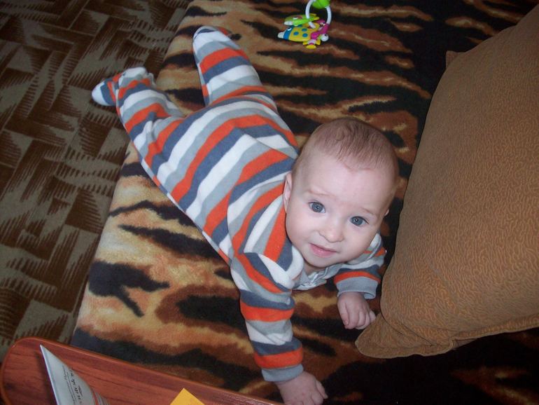 8 месяцев Данюшке!