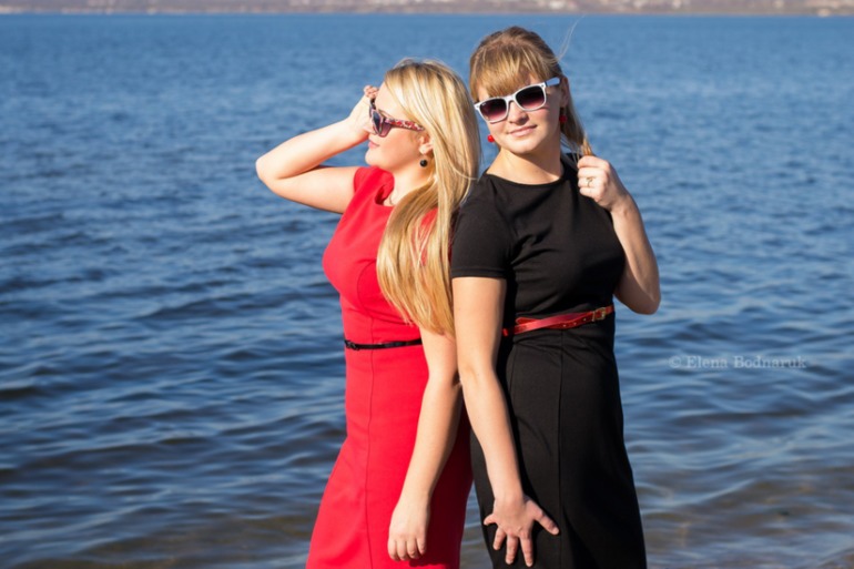 Две подружки