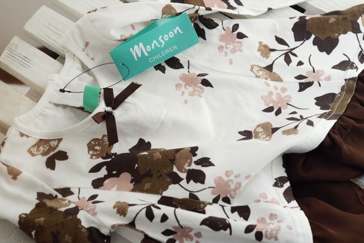 Туники Kenzo, Платья Monsoon и джинсовые шортики GUESS