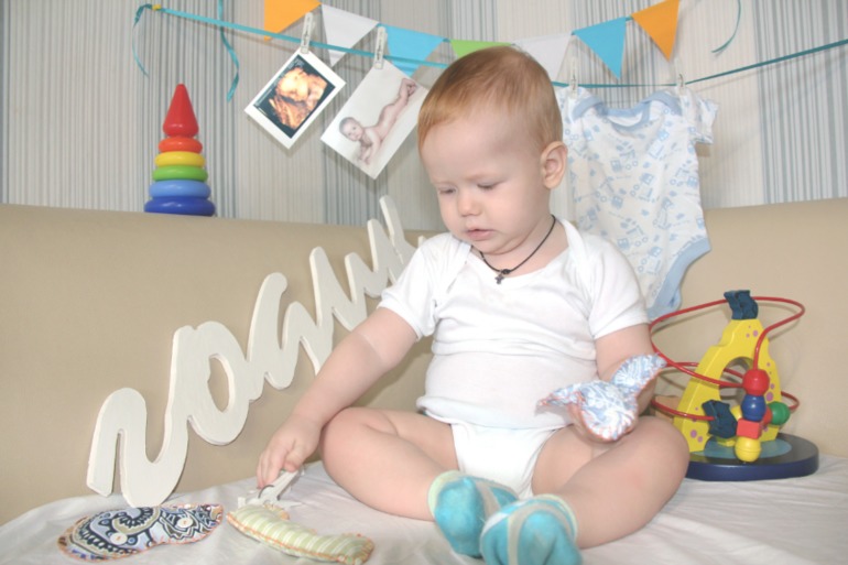 Нам годик)))