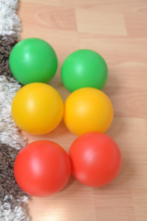 Игры в сухом бассейне