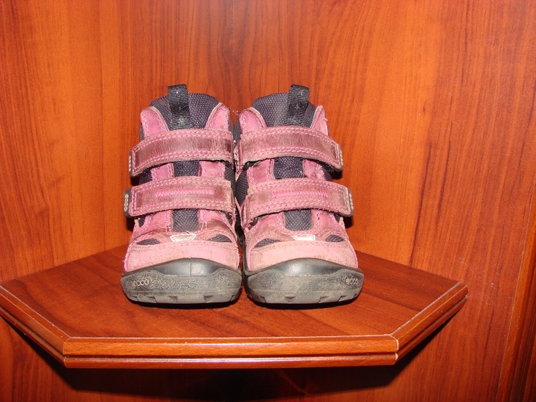 Crocs р. С/8-9 ,Ecco р.24,р.25