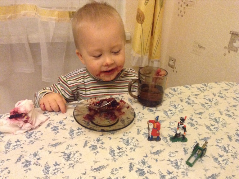 Недаром помнит вся Россия про день Бородина!