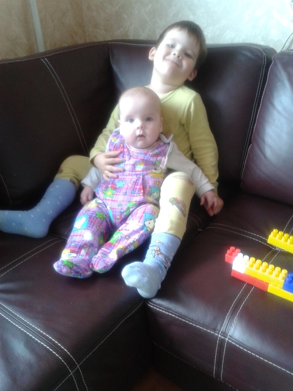 завтра нам уже полгодика!!