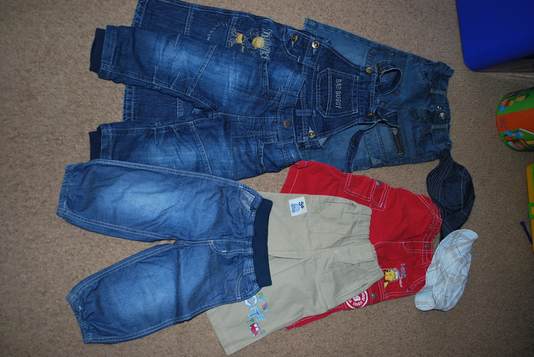 Продаю пакетом штаны 80-86 р на стройного мальчика