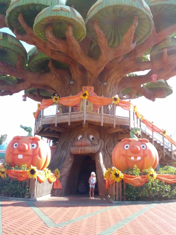 Отель и парк Port Aventura, а также новый аквапарк Costa Caribe Aquatic Park