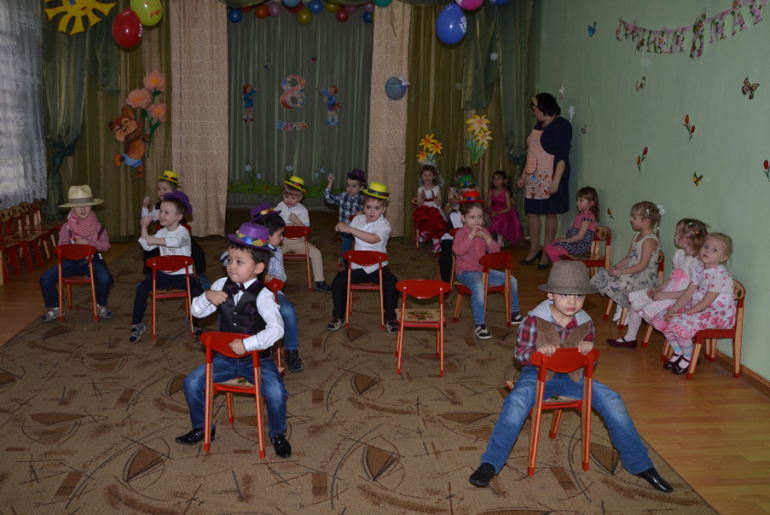 Утренник 8 марта