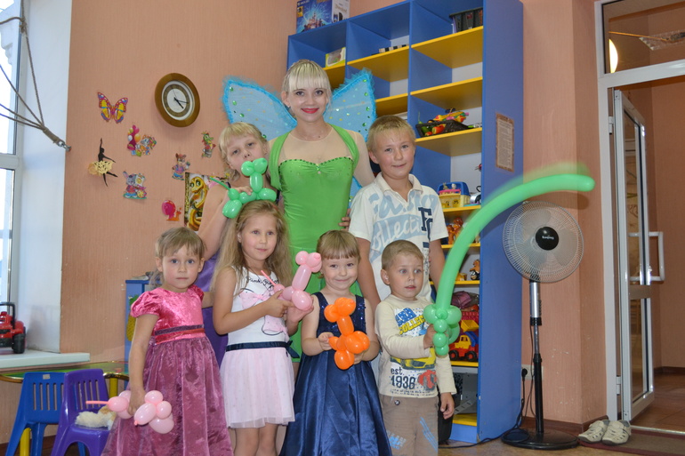 НАМ 4 ГОДИКА!!!!