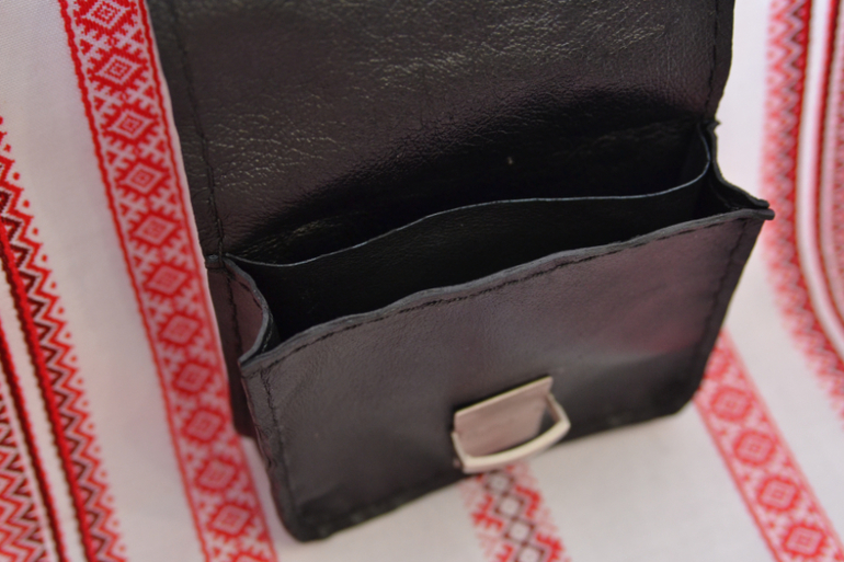 Поясная сумка из старой куртки