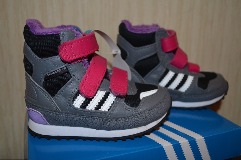 кроссовки  adidas originals  20р