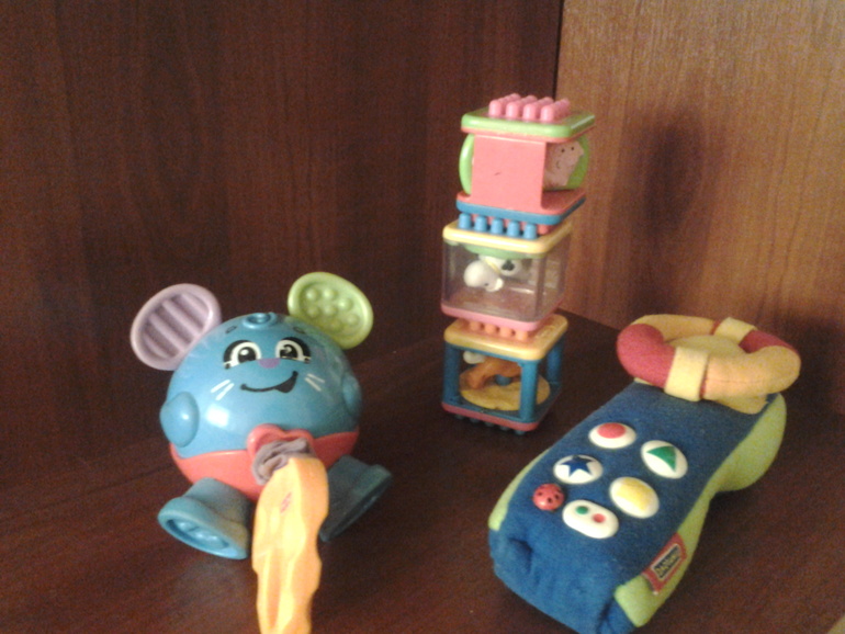 хотим продать наши игрухи