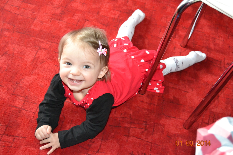 Та-дааааам! Наше годовасие!