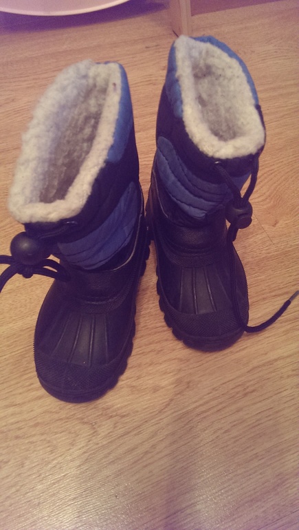 Обувь на девочку б/у и новое обновила 29.01, добавила зиму куома, скороход