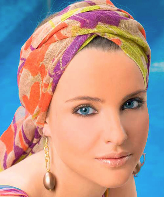 Платок на лысую голову. Платок на голову. Пляжный платок на голову. Платки на голову для женщин. Шелковый платок на голову.
