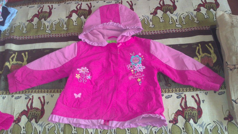 одежда для девочки на 1-2 года новая и бу