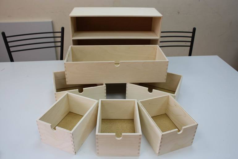 Приступила к заказу на мини-комодик. Серия 2