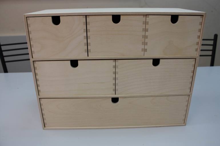 Приступила к заказу на мини-комодик. Серия 2